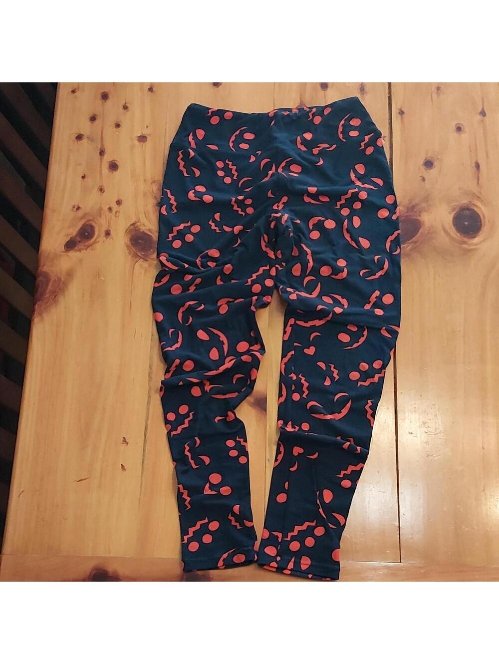 LuLaRoe Women's Multi and Red Legging